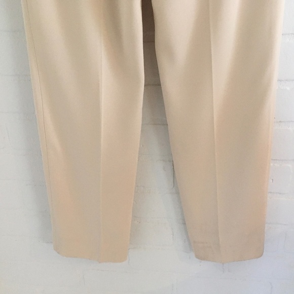 Aritzia Babaton Pants Full lenght Cream Minimalist Old Money Darted Pockets Sz 4 - Picture 12 of 14